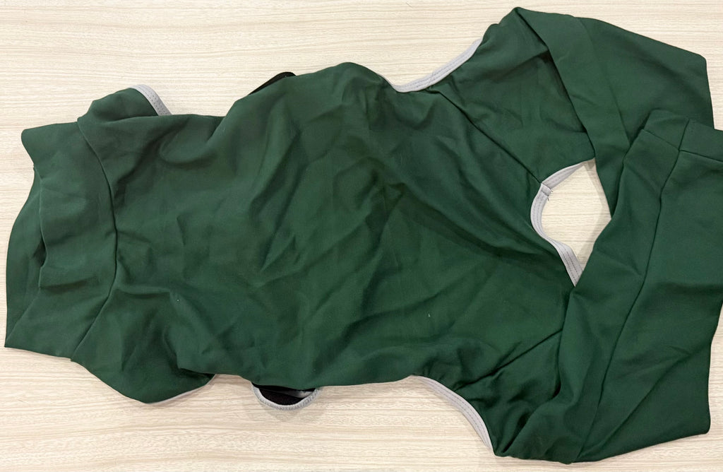 Dog Surgery Recovery Suit, Professional Dog Surgical Suit for Back Legs, Soft Dogs Recovery Sleeve to Prevent Licking Biting Wounds, Dogs Onesie After Surgery Elbow Protector, Green L