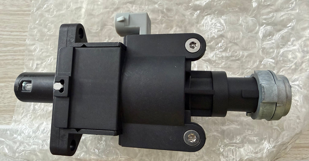 Ignition Switch Lock Housing Assembly Compatible with Harley Davidson
for Electra Road Street Tri Glide Touring Ultra Limited 2014-2024, Replace# 71400012B, 11753, 71400012B-003