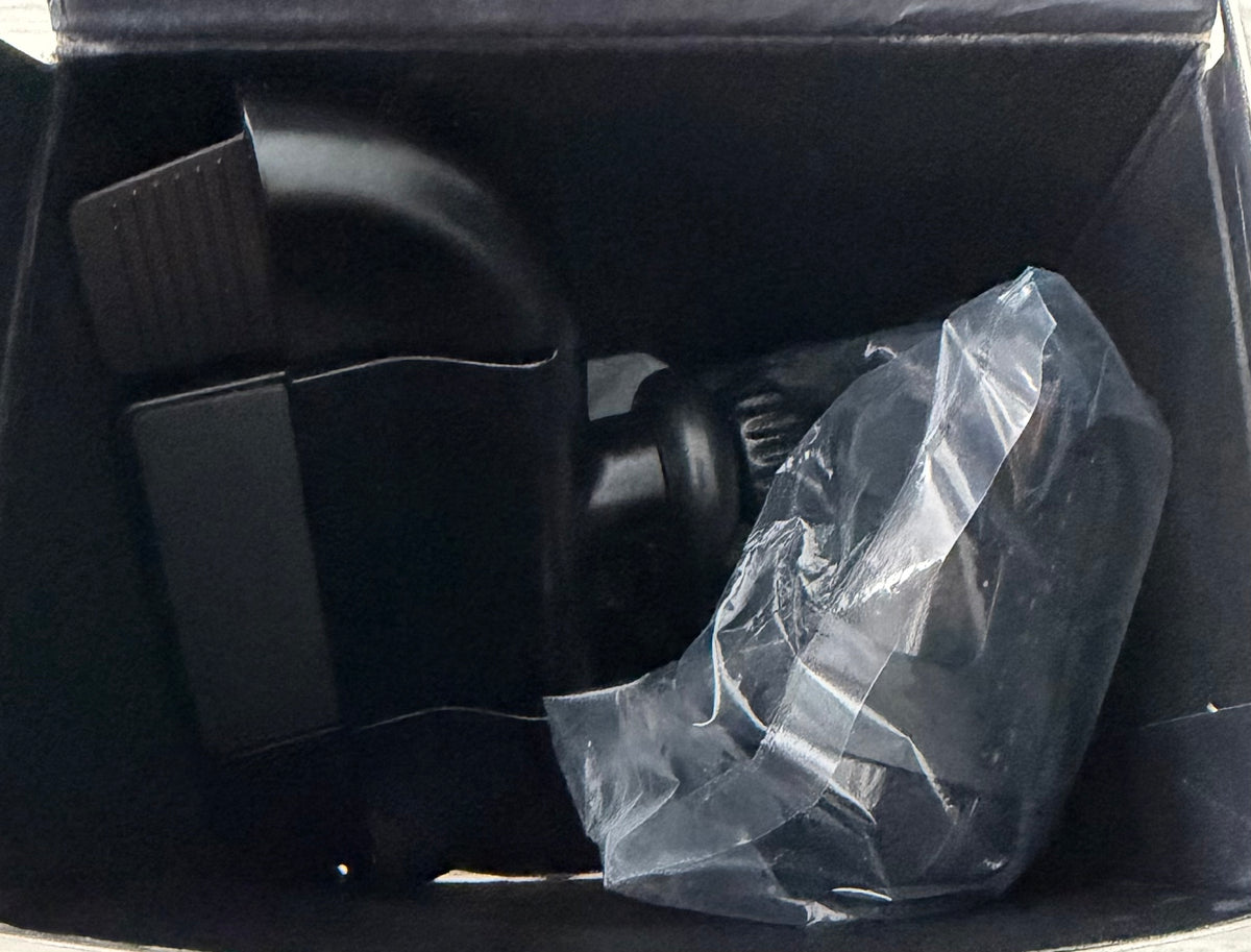 CD Phone Holder for Car Phone Holder Mount
Protect Car Interior Sturdy Car Phone Holder Mount Holds Your Phone Securely Even on Bumpy Road for iPhone or Samsung