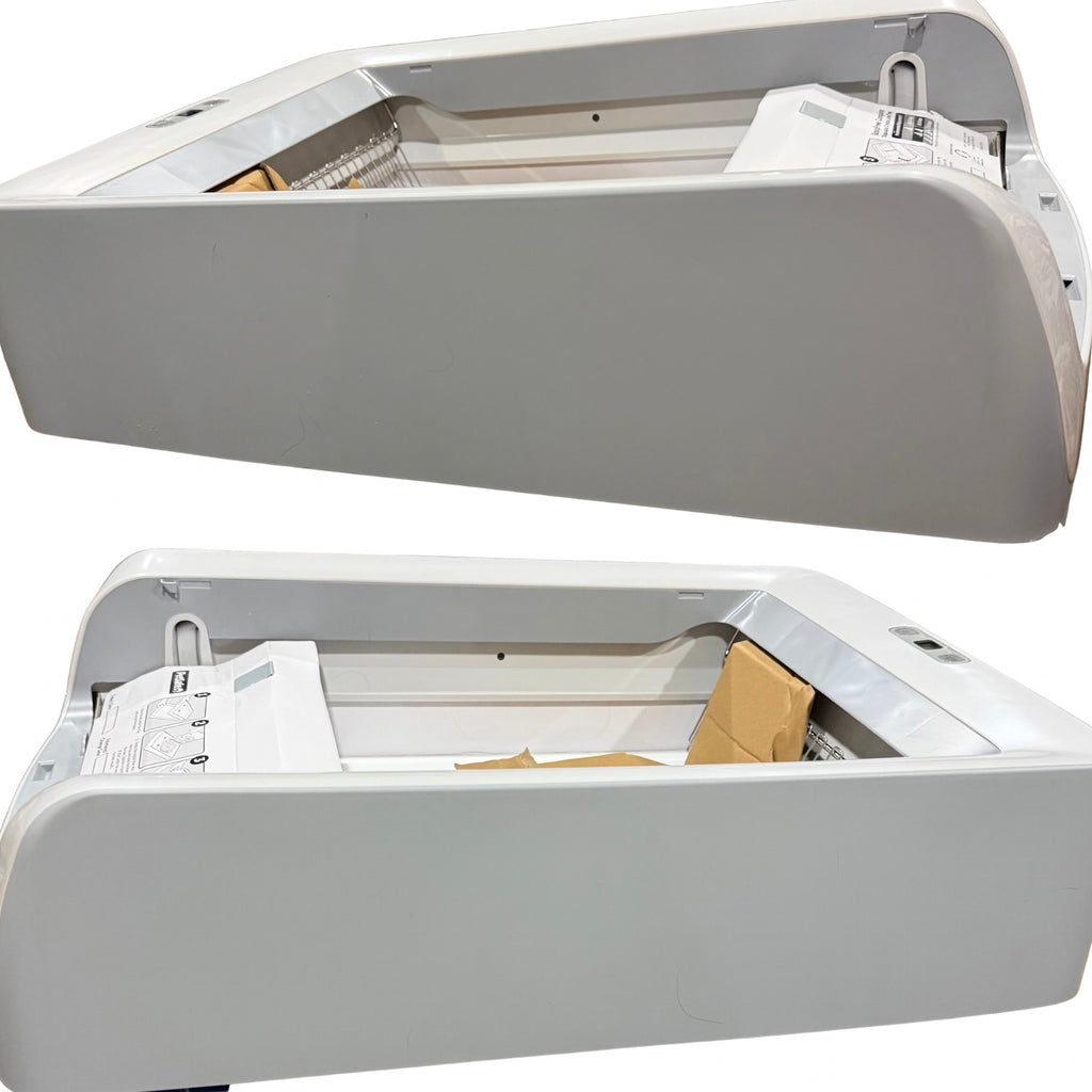PetSafe ScoopFree Crystal Pro Legacy Self-Cleaning Litter Box, Front-Entry
Hands-Free Automatic Cleaning, Advanced Odor Control, Health Counter Display, Includes 1 Disposable Crystal Litter Tray & 1 Bag of Litter