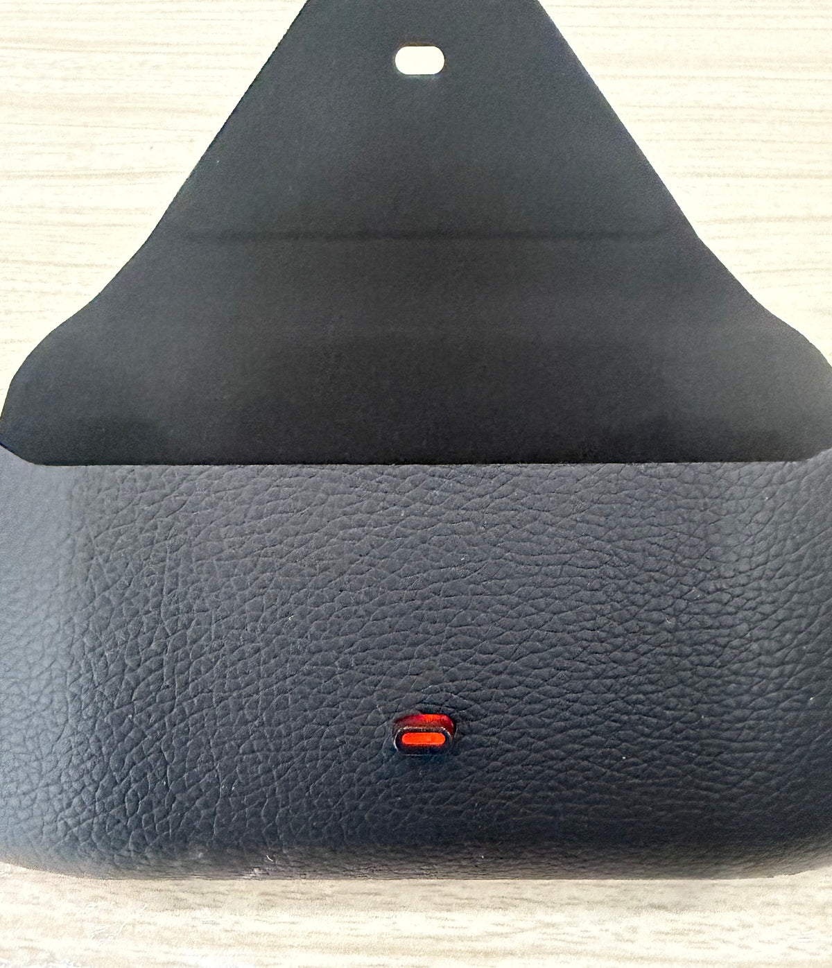 Charging Case for Ray-Ban Meta Wayfarer/Skyler/Headliner, Oakley Meta HSTN, Meta Blayzer/Scriber Replacement Charger, LED Indicator, Black